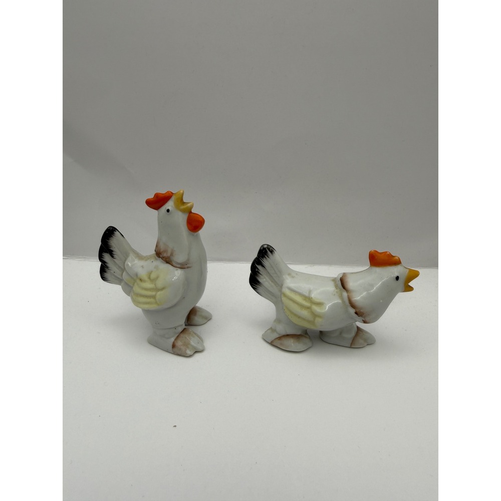 Vintage Japan Ceramic Rooster and Hen Farmhouse Decor